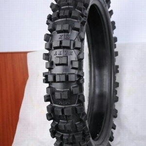 ISO CCC Odchylenie Radial 18-calowa opona Dirt Bike 300-18 OEM Zaakceptowana
